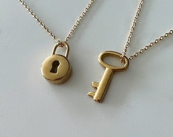 Conjunto de Colar com Pingente de Cadeado e Chave | Colar Combinando com Chave e Cadeado | Conjunto de Colares Prateado e Dourado para Casais | Presente para Ela, Ele, Melhor Amiga, Amor