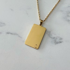 Collar de barra inicial personalizado / Colgante de carta estampada a mano personalizado / Monograma de etiqueta de perro Collar de hombres / Regalos para su cumpleaños
