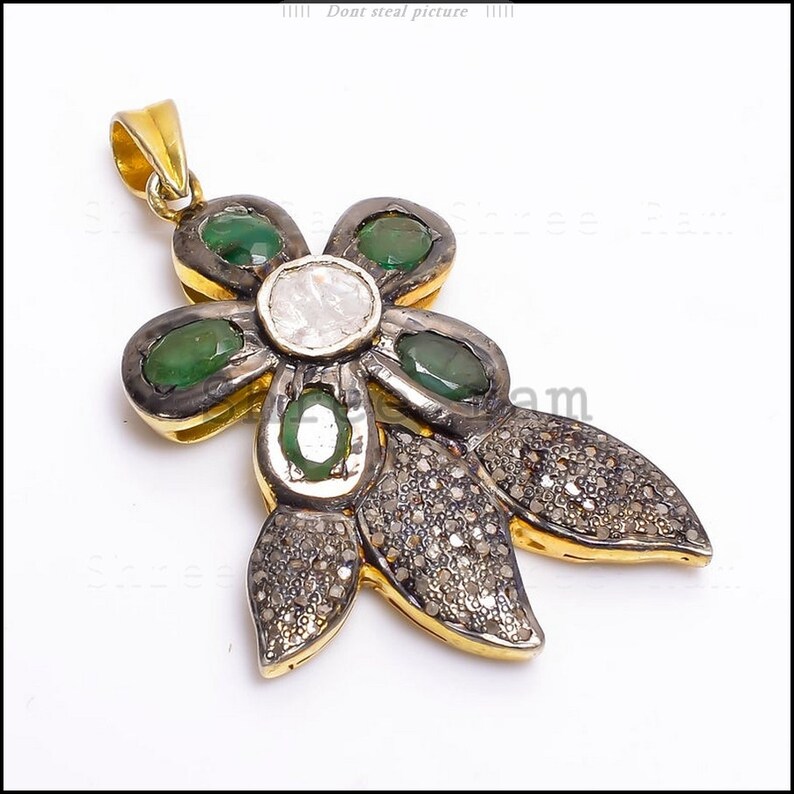 Traditional Design Emerald Gemstone Pendant 925 Sterling Silver Handmade Pendant Victorian Jewelry Fine Pendant woman Gift