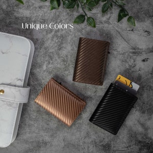 3MH Smart Pop Up Echte Kohlefaser Brieftasche, Geldscheinfach | Beste minimalistische Geldbörse mit RFID-Schutz