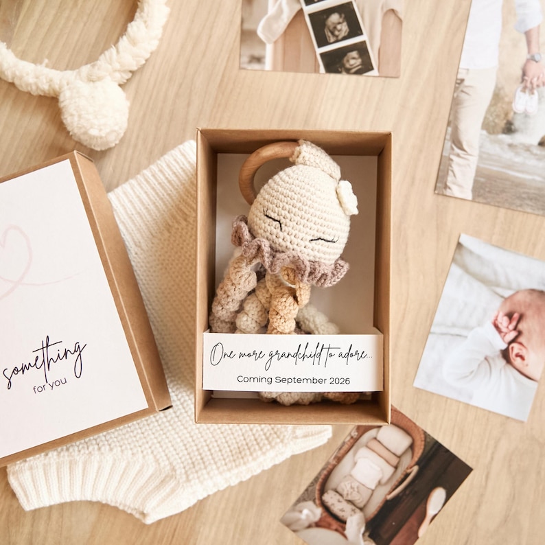 Pregnancy Announcement grandparents, Pregnancy reveal Baby Announcement Box image 15