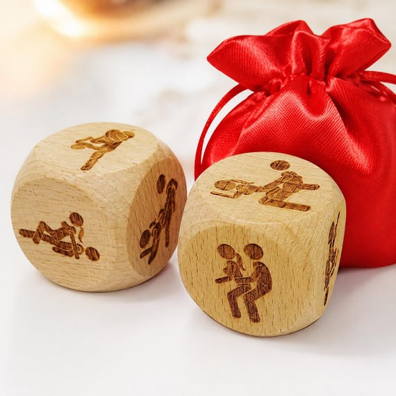 Wooden Love Dice – Gift for Couples – Date Night Dice – Valentine's Day Gift – Kamasutra Dice – Made in Germany