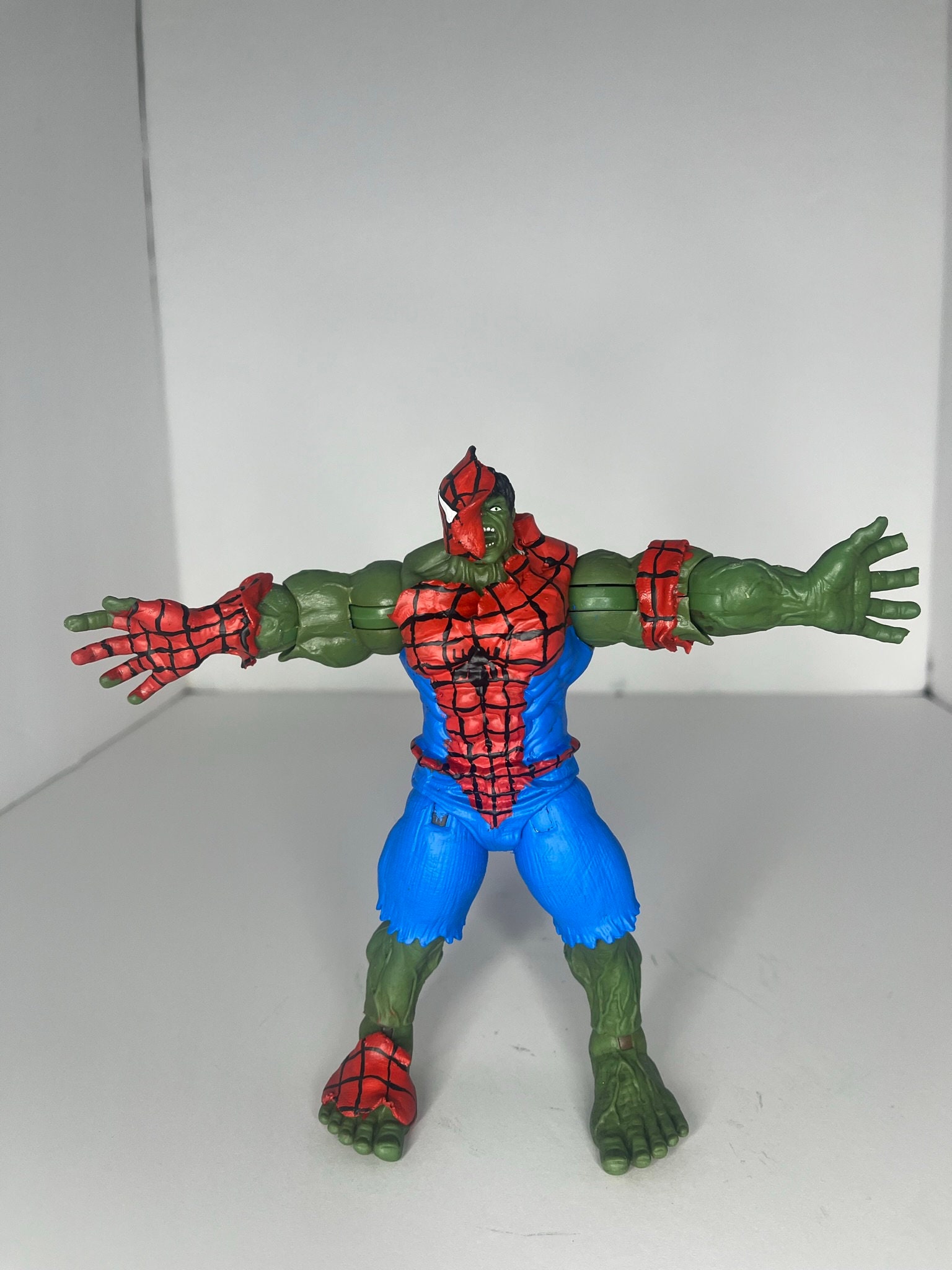 Spiderman hulk action sales figure Spiderman hulk action sales figure