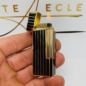 Deluxe Flint Lighter Black n Gold flip top side grind refillable butane adjustable flame