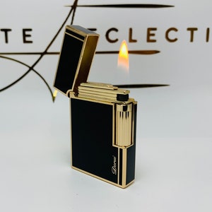 Fancy Butane Lighter, Refillable Flip Top With Side Flint, Black & Gold.