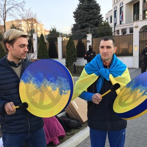 Vegan &quot;Peace Drum&quot;, Support Ukraine symbol, drum for peaceful protest, strong and deep sound