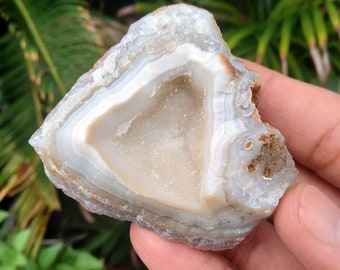 XL ブルー ドゥルージー アゲート ジオード クリスタル: きらめく