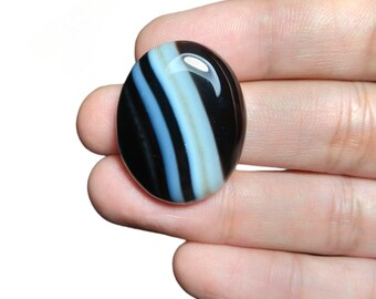 Gema solta de ágata preta natural com faixas, cabochão. Linda ágata natural de design exclusivo, ideal para confecção de joias, trabalhos com arame, etc.