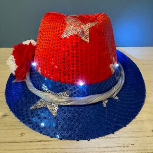Unisex Adult Sequin Light Up Trilby Red Smiffys | Atlas For Men - View #4
