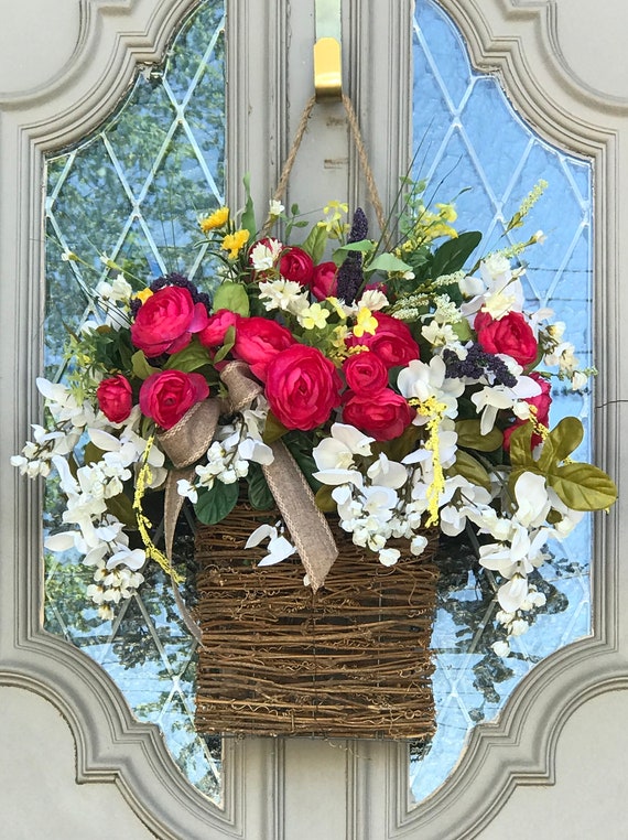 Corona de cestas florales colgantes de la puerta principal - Etsy España