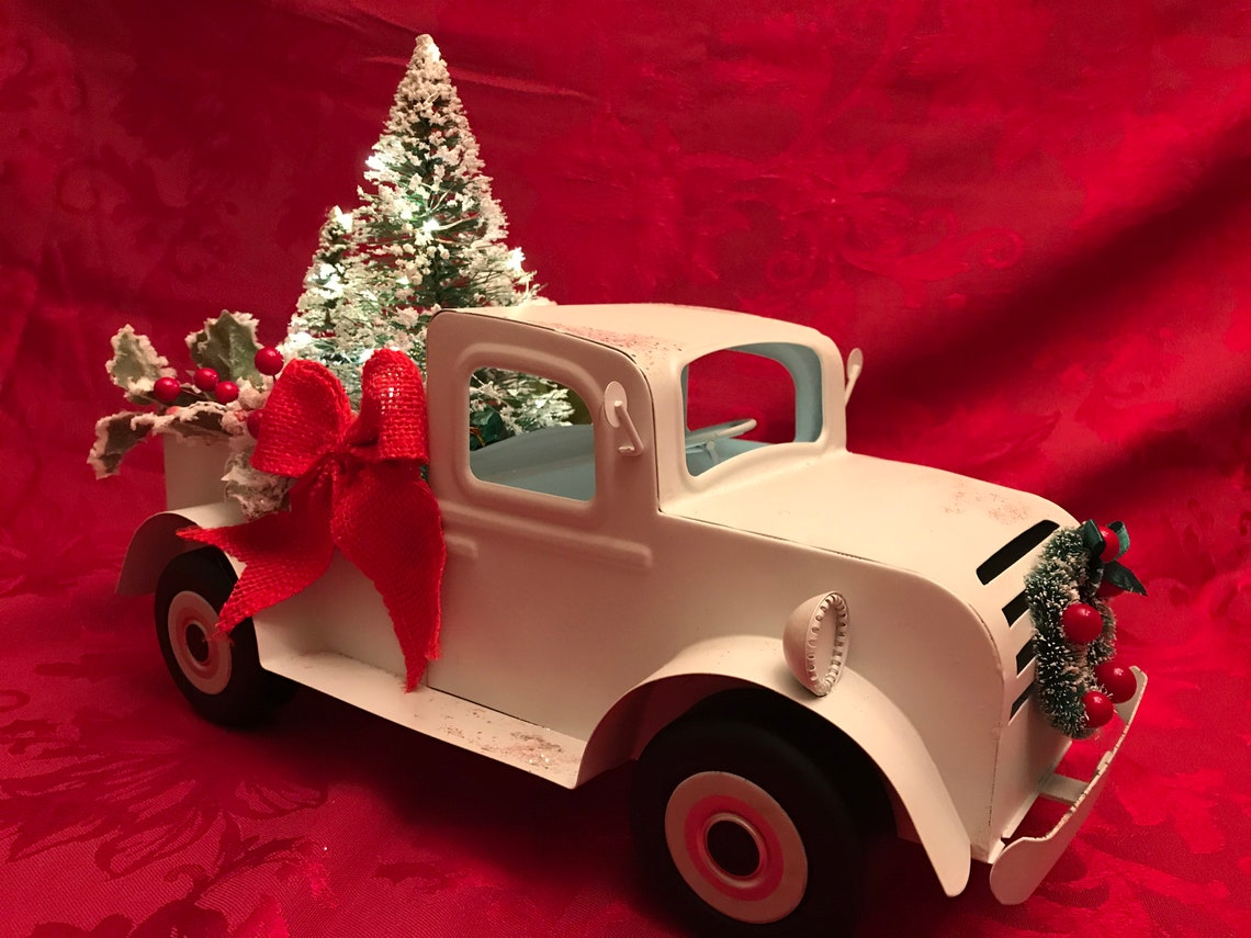 Winter Farmhouse Truck Decor Personalized White Metal Truck Etsy.de
