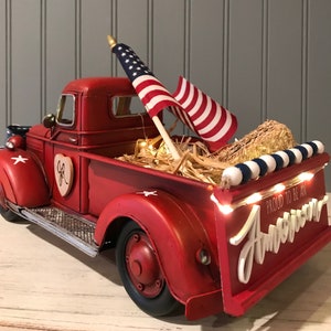 Red Metal Vintage Patriotic Farmhouse Truck, Personalized Red Farmhouse Truck With Lights, 4th of July Decor, Memorial Day, Veteran&#39;s Day