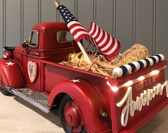 Red Metal Vintage Patriotic Farmhouse Truck, Personalized Red Farmhouse Truck With Lights, 4th of July Decor, Memorial Day, Veteran's Day