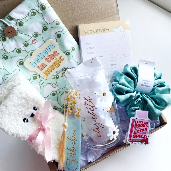 Reader's Gift Box | Bookish Gift Box | Gift box for book lovers