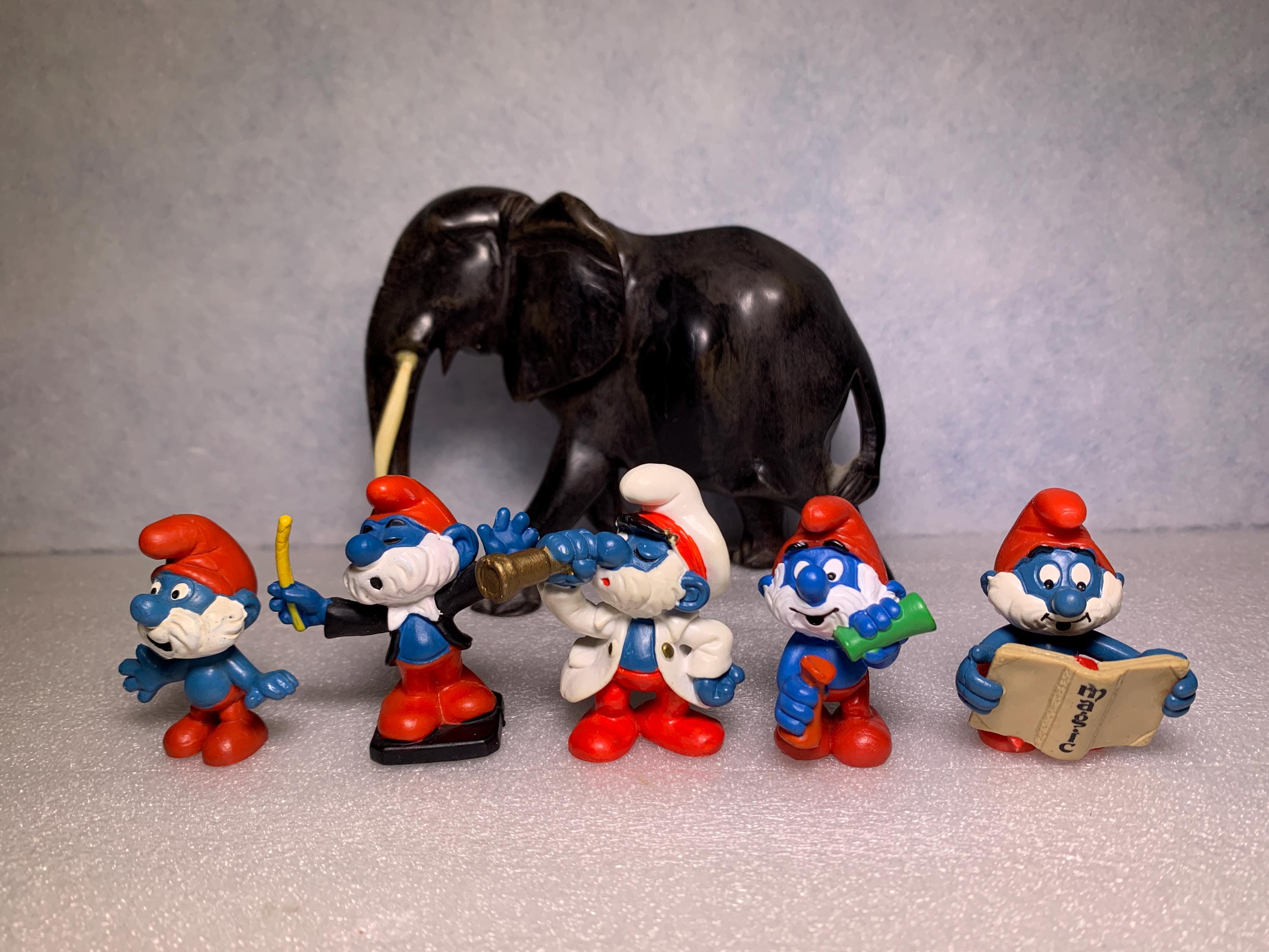 PAPA-0502 From the Papa Smurf Series Collection Pre-owned Vintage Smurfs Toy Peyo Schleich figurine Grand Schtroumpf (Price by the unit)
