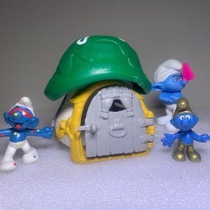 4.0012-15 Smurfs Village Vintage 40012 Green Mushroom Smurf Cottage wt Green Roof Peyo Schleich Smurf House Schtroumpf Maison Free Shipping