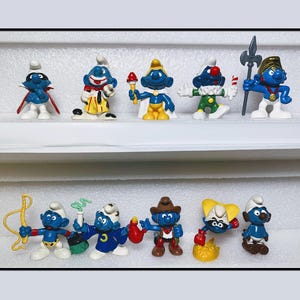 DISGUISED-1003- Uit de collectie generieke smurfenserie: thema DISGUISED smurfen Tweedehands vintage smurfen Peyo Schleich-beeldje Schtroumpf