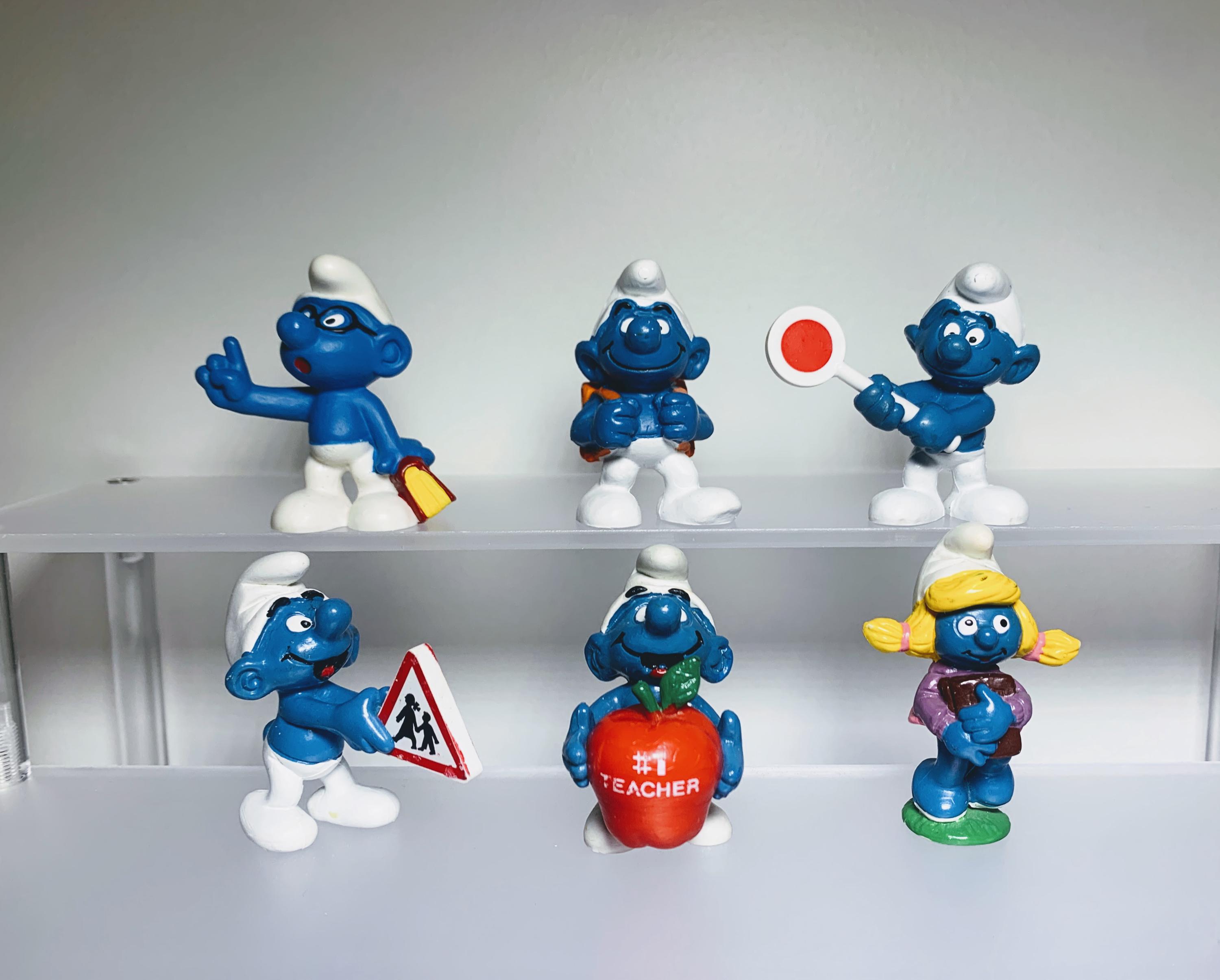 SCHOOL-0603 Smurfs Collection- Nice Pre-owned Vintage Peyo