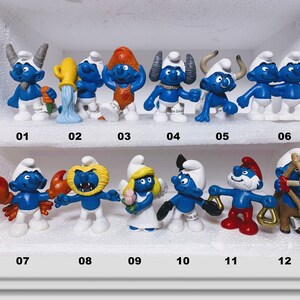 SCHLEICH Smurfs, Smurf Toys, Collectible Toys, Vanity Smurf Blue