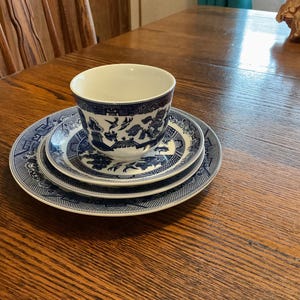 Blue Willow Four Piece Lunch Set by Johnson Brothers