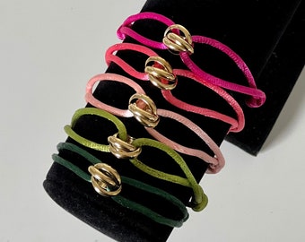 Armband mit 3 Goldringen, Satinschnur Armband, Edelstahl Armband, Edelstahl Schnallen Band, Ring Kordellarmband