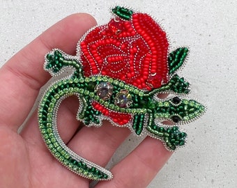 Handgemachte Eidechsen Brosche mit Perlen, Eidechsen & Rose Brosche Handbestickt, Lizard Pins Handmade