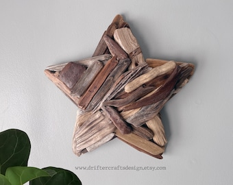 Driftwood Star Wall Art: 15" Coastal Nautical Décor, Housewarming Gift