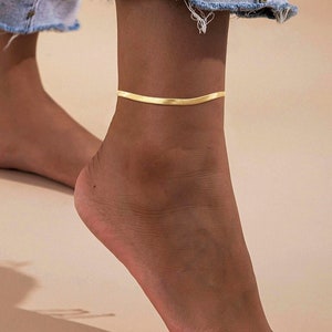 Simple Anklet Snake Chain Gold Ankle Bracelet - Waterproof and Tarnish Free - Elegant Dainty Minimal Gift Women - Made to be worn Everyday