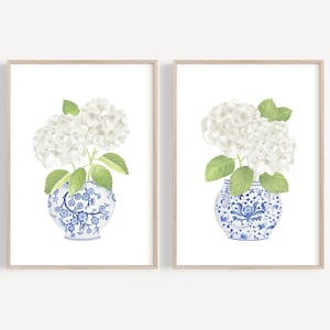 Blue chinoiserie wall art Ginger jar print set 2 Hydrangea painting Chinoiserie print Hydrangea print Blue white china print Oriental vase