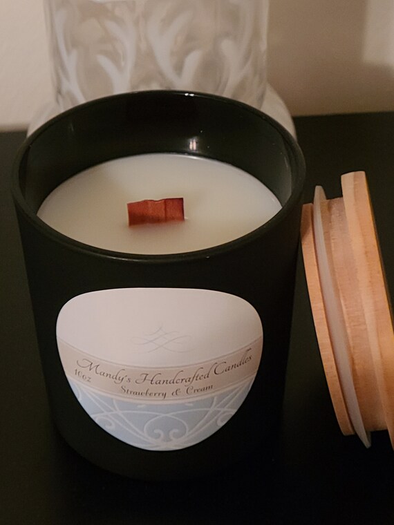 10oz matted black Handcrafted Scented Candles.