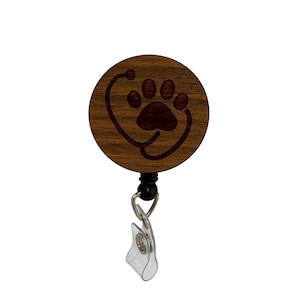 Veterinary Care Stethoscope Paw Badge Reel – Wooden Laser Engraved ID Holder for Vet Tech, Pet Professionals and Technicians