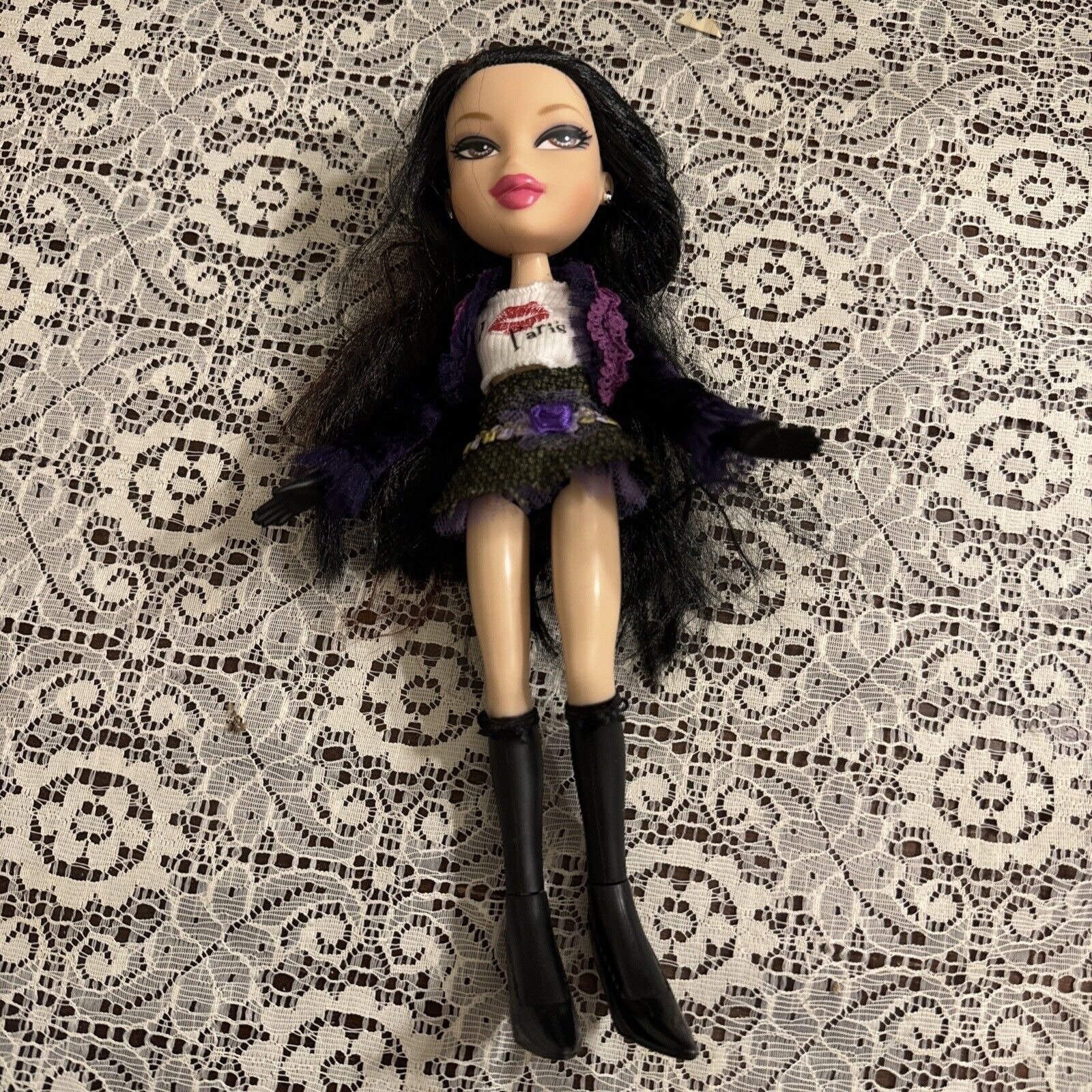 Ooh La La Set, poupée Bratz Kumi, tenue presque complète violette