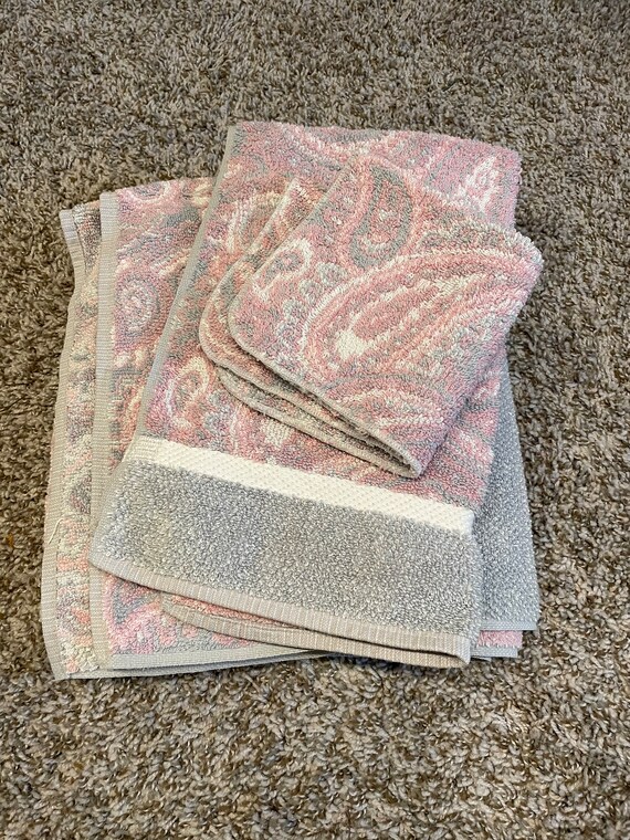Royal Velvet by Fieldcrest Towels 