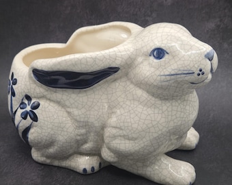 Dedham Pottery Shed Crackled Bunny Shaped Planter Excellent Condition