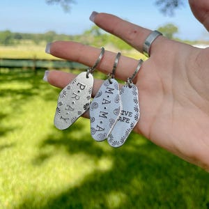 Custom Vintage Motel Style keychain, Custom Keychain