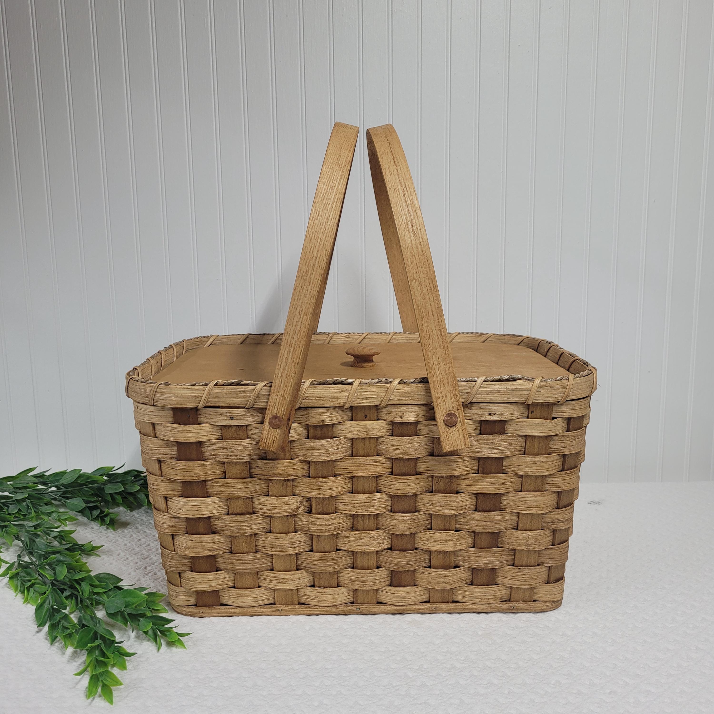 Longaberger 2001 Rectangle Basket w/ Apple Liner & Divided