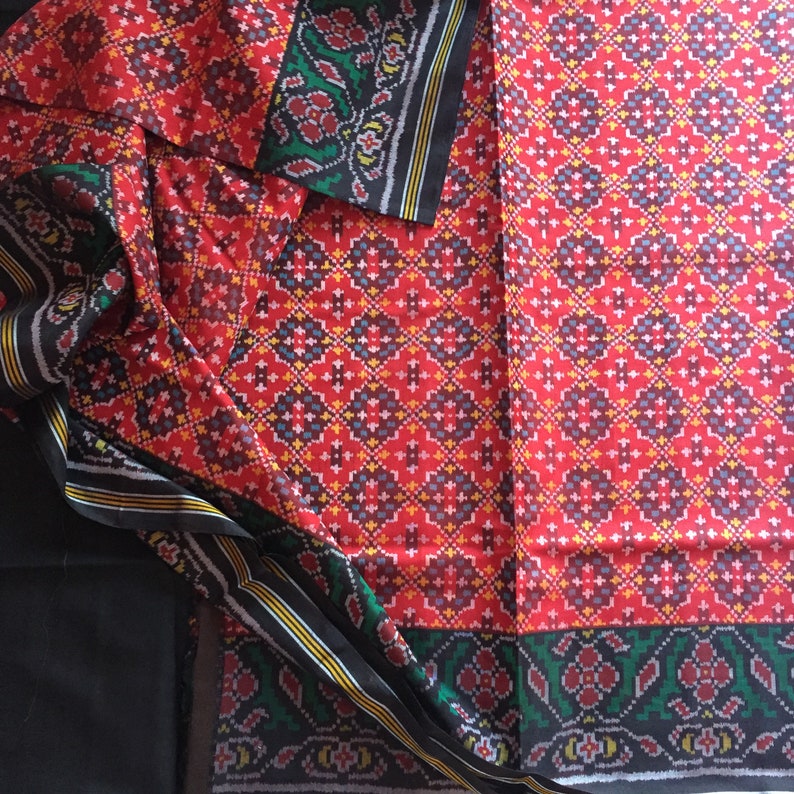 Semi Double ikat Patan Patola Saree Ready to ship