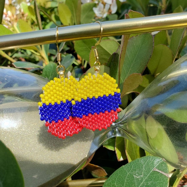 Colombian earrings, colombian flag, colombian tricolor, handmade jewelry, colombia flag, colored handmade earrings, handmade beaded jewelry.