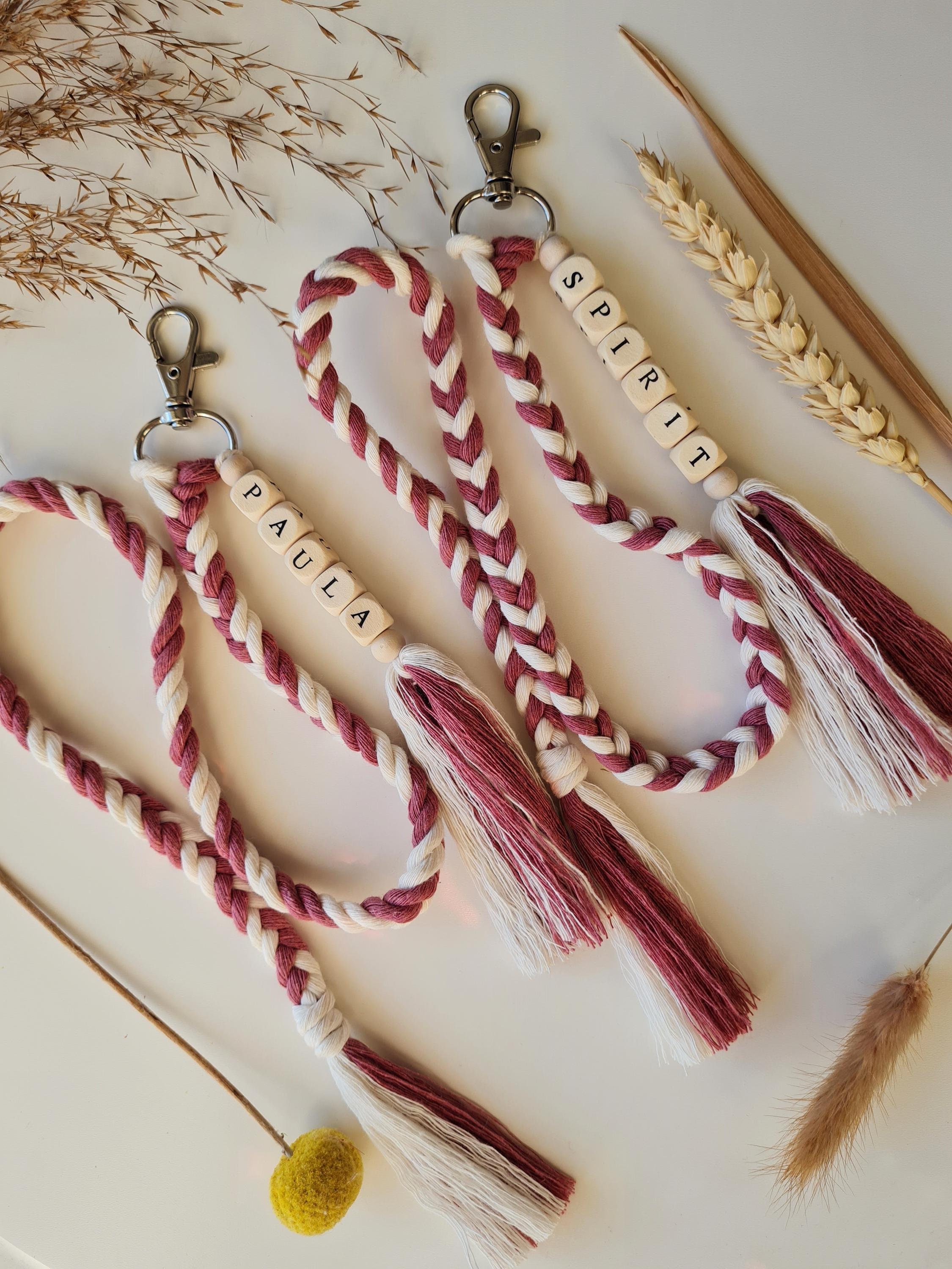 Personalized Hobby Horse Lead Rope: Braided Cotton Accessory with Name Beads