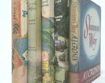 Vintage Book Set with Featured Title | *Lassie Come-Home/Eric Knight* |Decorative Vintage Book Sets| Book Décor|5 Books/Set
