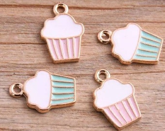 Set of 10 Cupcake Charm