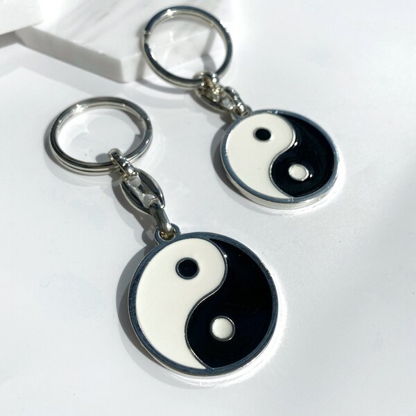 Porte-clés Yin Yang • Porte-clés Yin Yang • Accessoires de voiture Yin Yang • Porte-clés taoïste • Porte-clés en émail Yin et Yang Sacs de maison Voitures