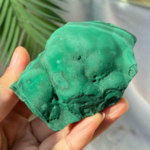 Natural Malachite Specimen , Raw Green Crystal For Healing Energy , Collector&#39;s Gemstone, Mineral Decor , Spiritual Stone , Birthday Gift