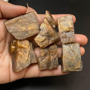 Naturalny, surowy kamień słoneczny | Wyrazisty, błyszczący kamień słoneczny | Unikalny surowy kryształ | Naturalny okaz kwarcu | Prezent na rocznicę