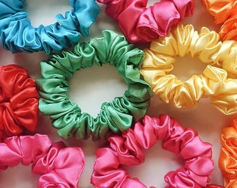 Skinny Scrunchie, dünnes Satin Scrunchies / 21 Farben Haargummi elastisches Zubehör / handgefertigt in Brisbane Australien