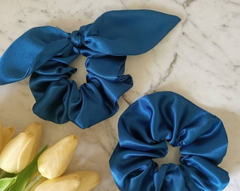 Scrunchie, Satinknoten, Haargummi, Mini-Haargummi, Krawatte, Accessoires, handgemacht in Brisbane, Australien