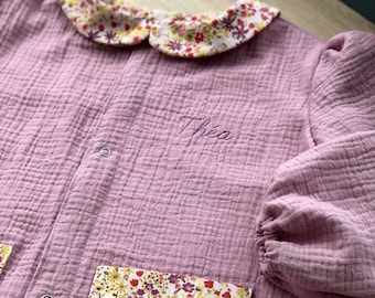 Blouse d'école maternelle personnalisable pour enfant avec ouverture devant