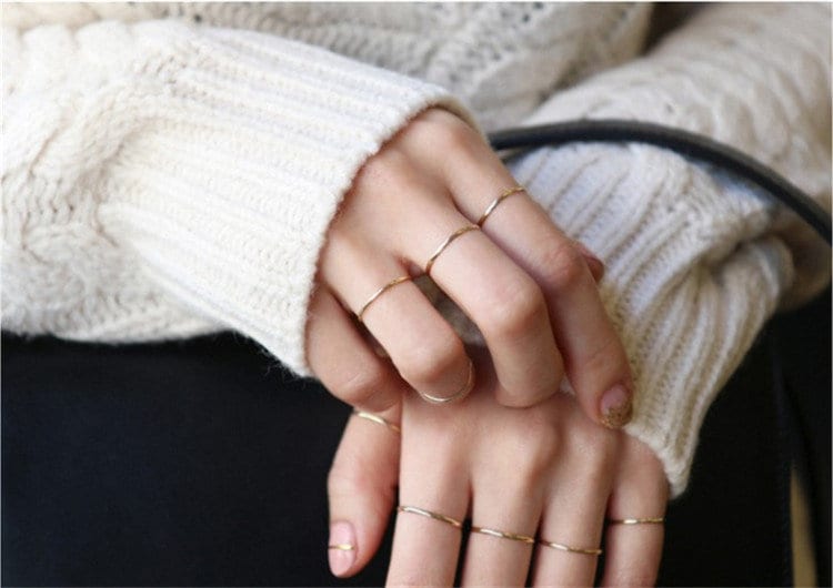 How to Wear Rings on Multiple Fingers: A Style Guide