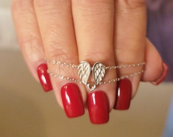 Sterling Silver Angel Wings with Heart Bracelet
