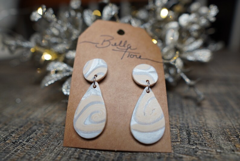 Nudes /& Neutrals collectionTeardrop shape hypoallergenic studs
